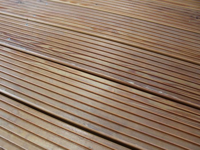 Terrassendiele sibirische Lärche 27x142mm grob-fein profiliert (Abholartikel)