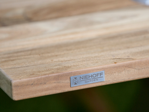 Niehoff Noah Tisch, Trapezkufe, Tischplatte Teak recycelt, 160cm