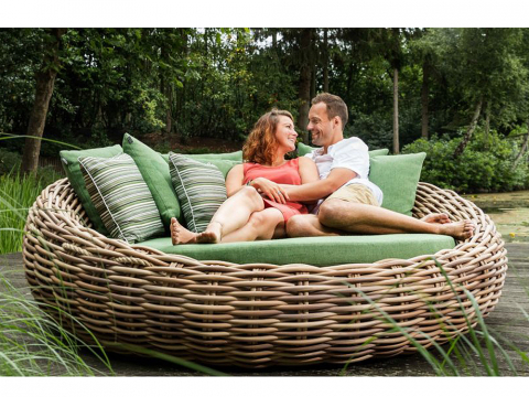 Apple Bee Cocoon Daybed Grün inkl. Kissen 220x220x78cm