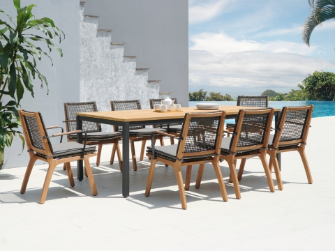 Zebra Alex Gartentisch 220x100cm aus recyceltem Teakholz