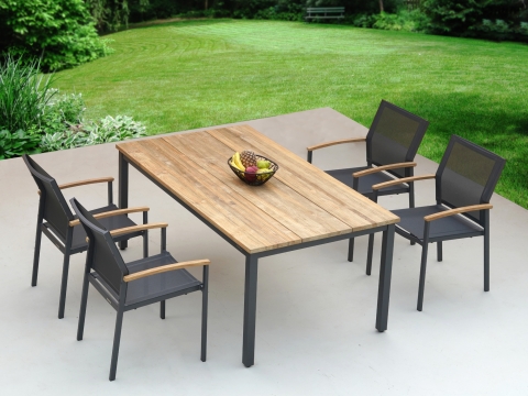 Zebra Alex Gartentisch 180x100cm aus recyceltem Teakholz