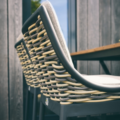 Apple Bee Milou Barstuhl, Schwarz