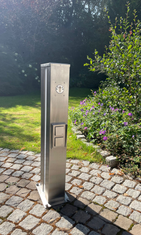 Ideal Multifunktionsstele mit Steckdose und LED Beleuchtung
