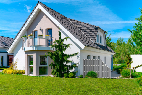 Groja WPC Fertigzaun 84,3x180-90cm Steingrau co-extrudiert