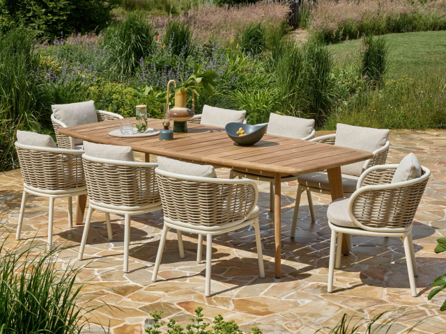 Apple Bee Martinique Dining Tisch 250x110cm Teakholz