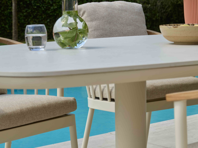 Apple Bee Condor-Melville Dining-Set 2 Oyster Cotton Flower