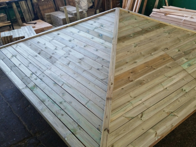 Pavillon Natalia 349x349cm Bausatz Fichte kdi gr�n mit Holzdach