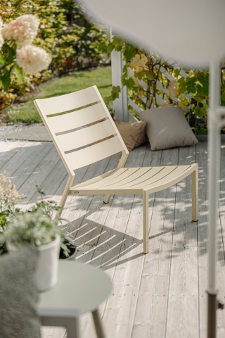 Brafab Delia Loungesessel, Aluminium Lemon, stapelbar