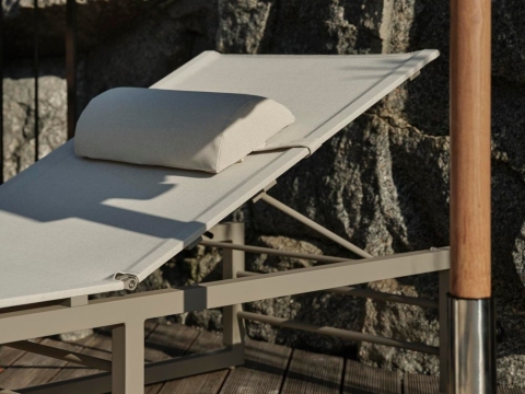 Brafab Vevi Sonnenliege 200x64x36cm Aluminium Khaki-Wei&szlig;