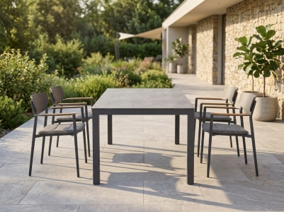Zebra Ohio & Hornet Gartenm&ouml;bel-Set, 4 Stapelsessel mit Sitzpolster 1 Ausziehtisch HPL 170-230 x 95cm