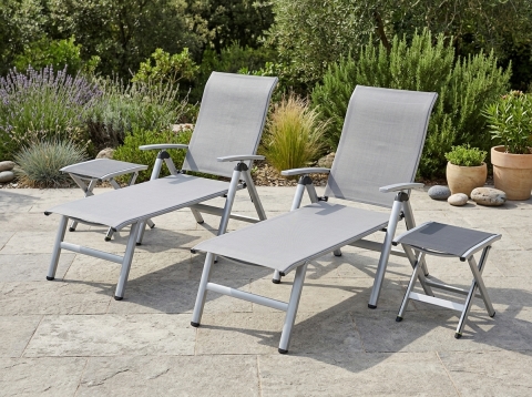 MWH Widoo-Kedline Gartenliegenset silber, 2 Gartenliegen und 2 Hocker