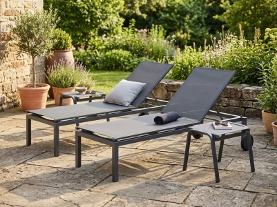 Sieger M&ouml;bel Brest-Cadiz Gartenliegen-Set eisengrau, 2 Stapel-Rollliege, R&uuml;ckenlehne 7-fach verstellbar, 2 Hocker