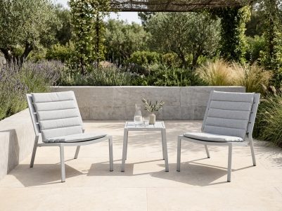 Brafab Delia Gartenm&ouml;bel-Loungeset hellgrau, 2 Loungesessel, 2 Auflagen Niederlehner, 1 Beistelltisch 45x40x39cm