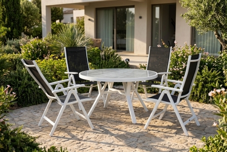 Brafab Rana-Samvaro Gartenm&ouml;belset wei&szlig;, 4 Positionsst&uuml;hle, 1 Tisch rund 140x73cm