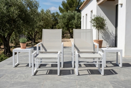 Brafab Vevi Loungeset wei&szlig;, 2 Loungesessel, 2 Fu&szlig;hocker, 2 Beistelltische