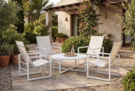 Brafab Vevi Garten-Loungeset wei&szlig;, 4 Loungesessel, 1 Loungetisch rund 100cm